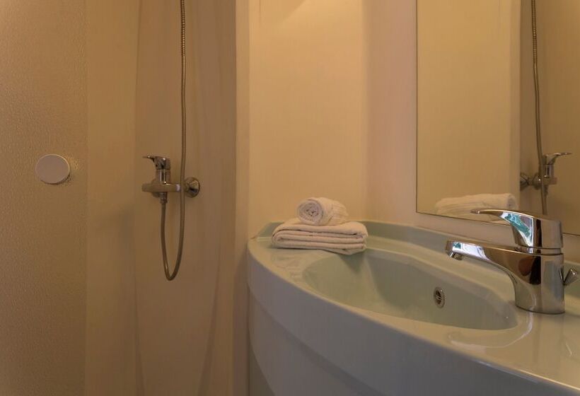 غرفة قياسية, The Originals Access, Hôtel Tulle