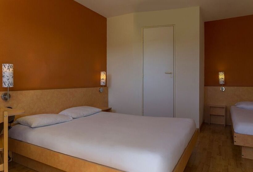 غرفة قياسية ثلاثية, The Originals Access, Hôtel Tulle