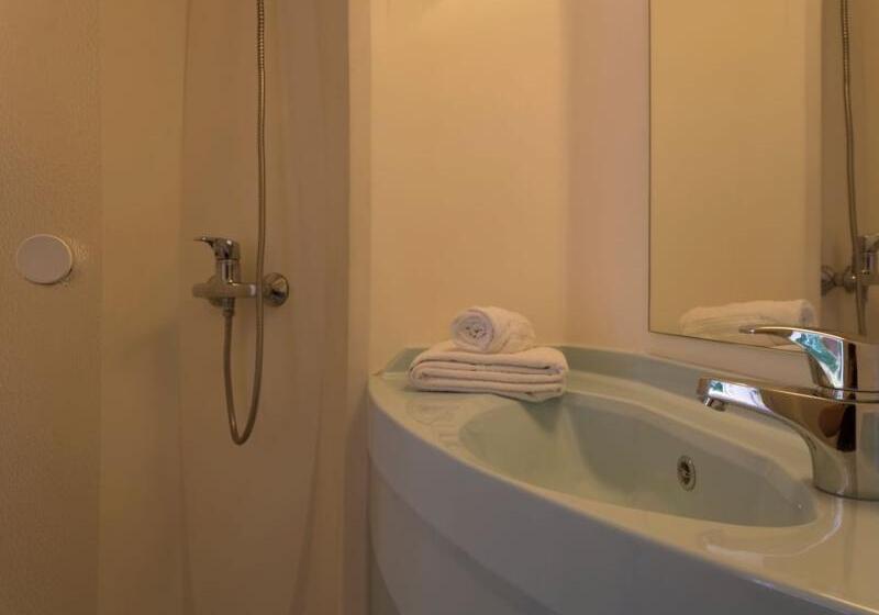 غرفة قياسية, The Originals Access, Hôtel Tulle