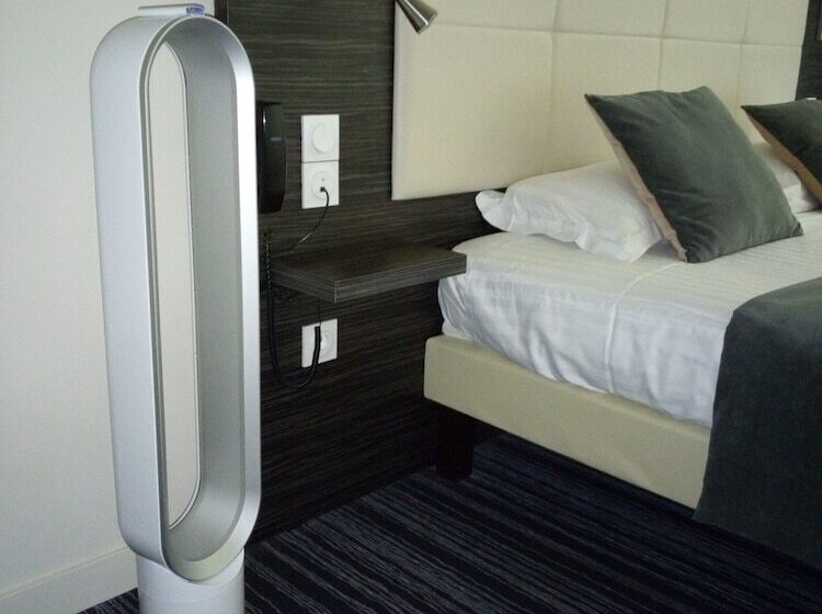 جناح, Hôtel La Verriaire   The Originals