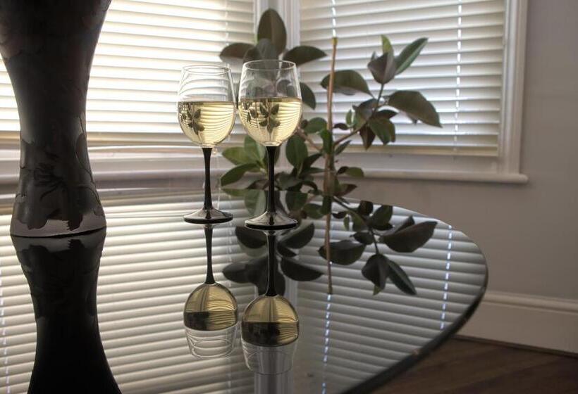 Апартаменты 1 Спальня, Victoria Park Lodge