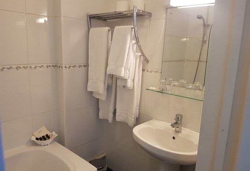 Семейный Номер, Victoria Park Lodge
