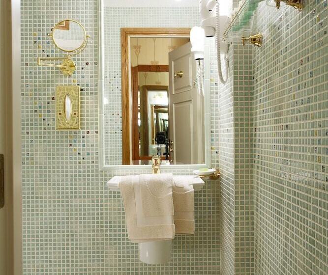 اتاق لوکس, Ekesparre Boutique