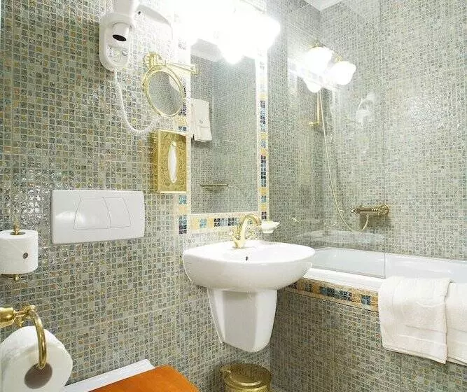 اتاق لوکس, Ekesparre Boutique