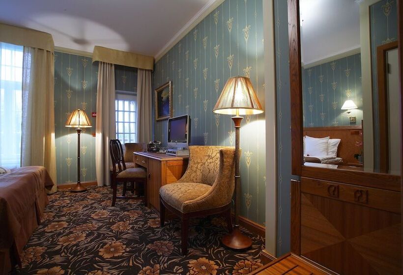 اتاق لوکس, Ekesparre Boutique