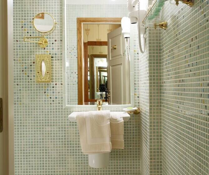 اتاق لوکس, Ekesparre Boutique