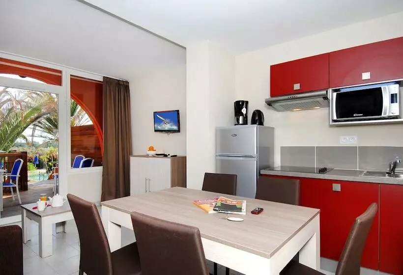 2 Bedroom Apartment, Résidence Odalys Du Golfe