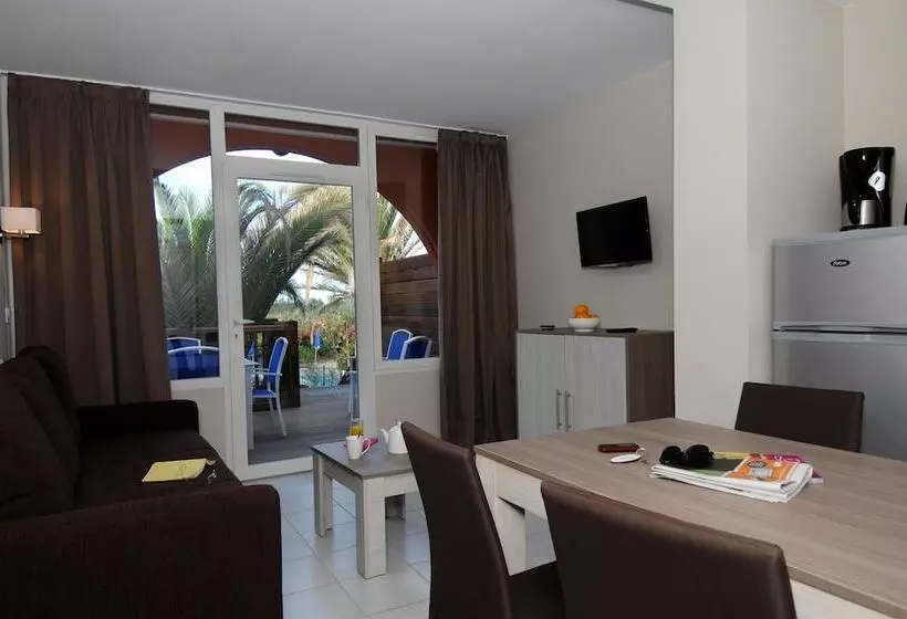 2 Bedroom Apartment, Résidence Odalys Du Golfe