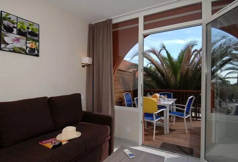 2 Bedroom Apartment, Résidence Odalys Du Golfe