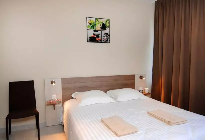 2 Bedroom Apartment, Résidence Odalys Du Golfe