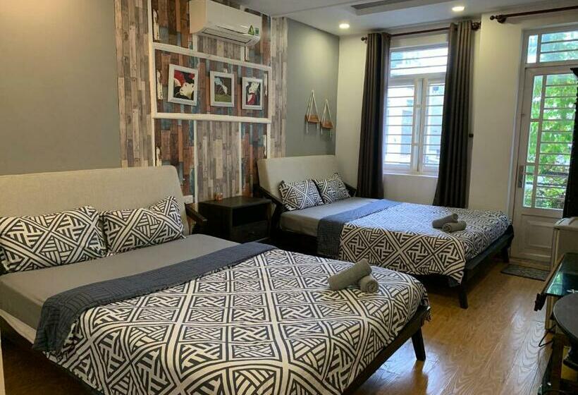 اتاق خانوادگی, Ace Home