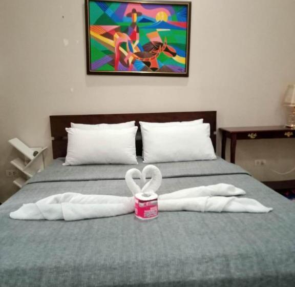 آپارتمان 1 خوابه با بالکن, One Palm Tree Villas