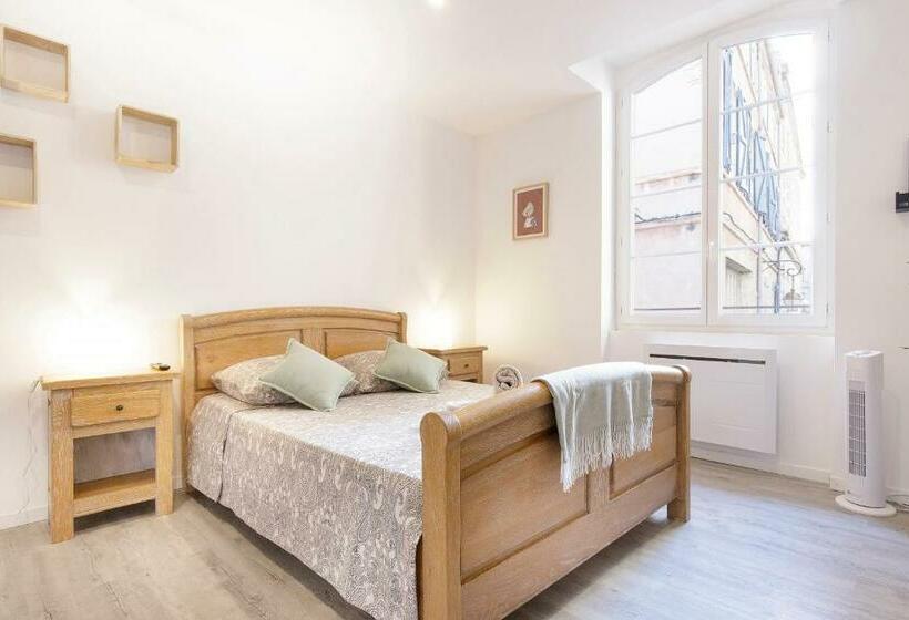 Номер Superior, Chambre Griffoul   Hypercentre   Gaillac