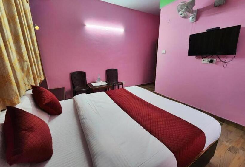 اتاق اکونومی, The Krishna Boho Near Mall Road