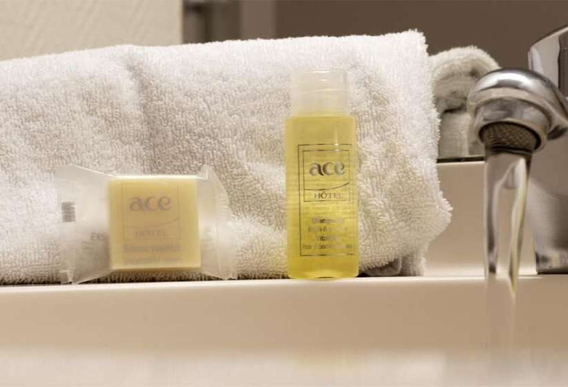 غرفة قياسية ثلاثية, Ace Hotel Bourges