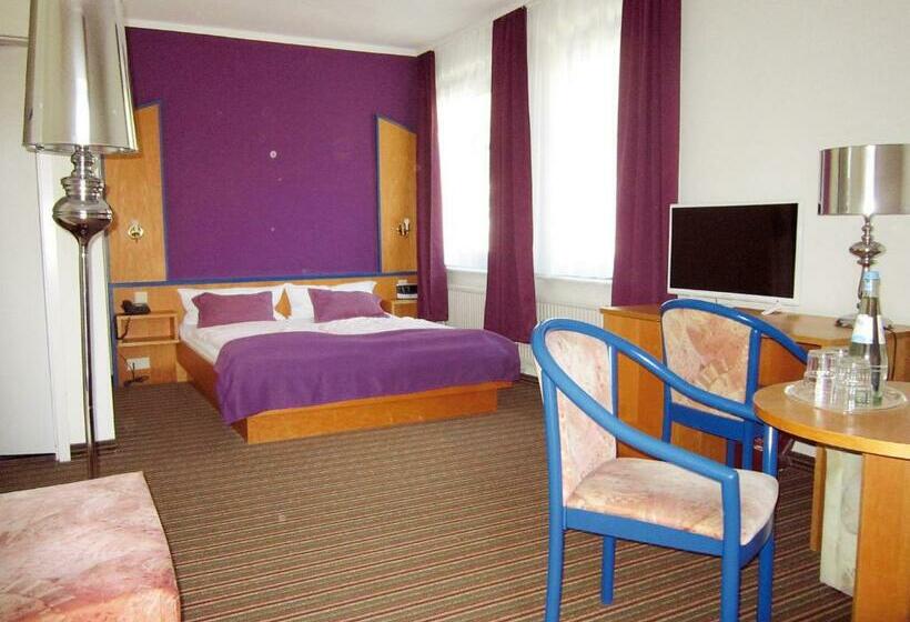 스탠다드 룸, Klaus Störtebeker