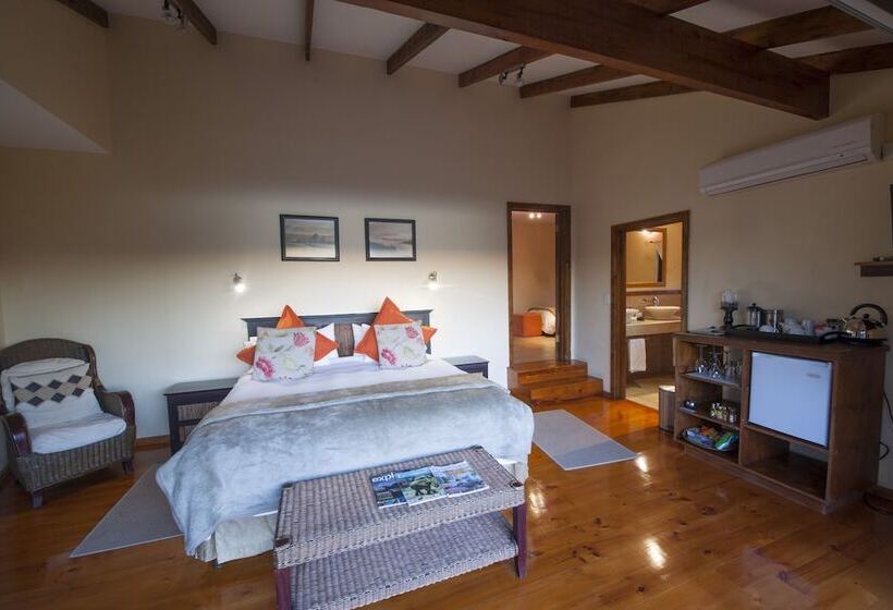 سوییت خانوادگی, Elephant Hide Of Knysna Guest Lodge