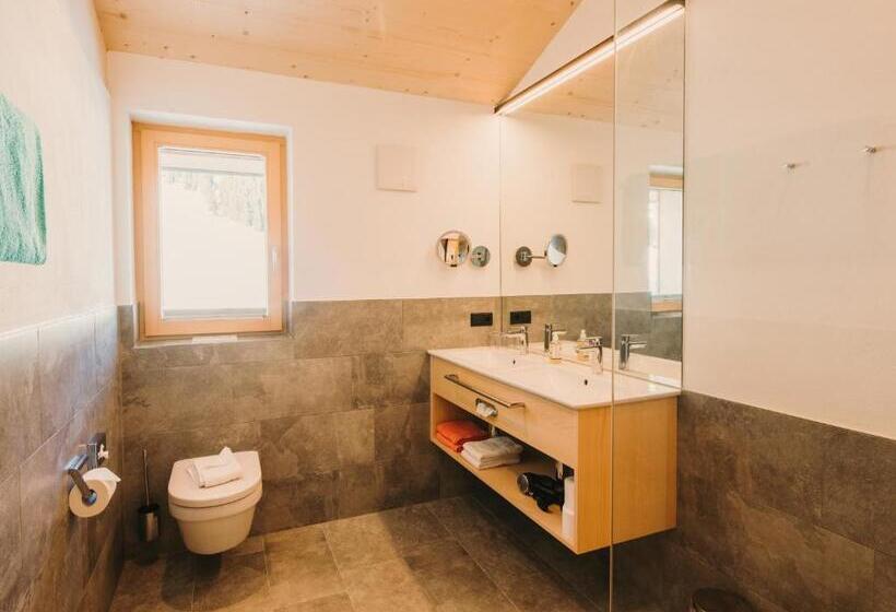 إستوديو قياسى, Alpin   Studios & Suites