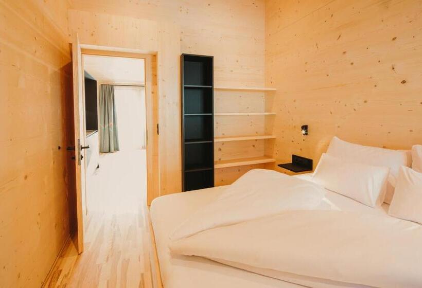 إستوديو قياسى, Alpin   Studios & Suites