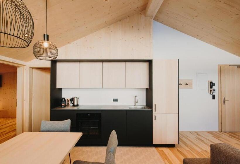 جناح سوبيريور, Alpin   Studios & Suites