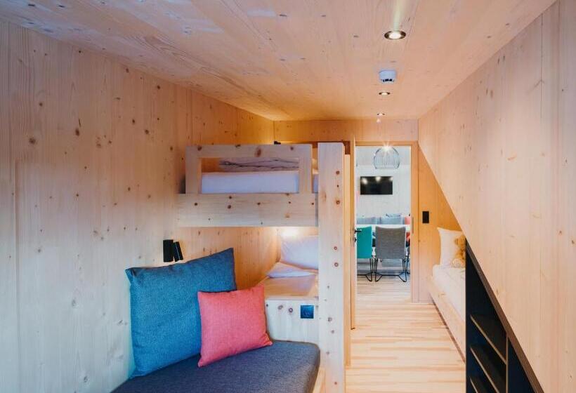 جناح سوبيريور, Alpin   Studios & Suites