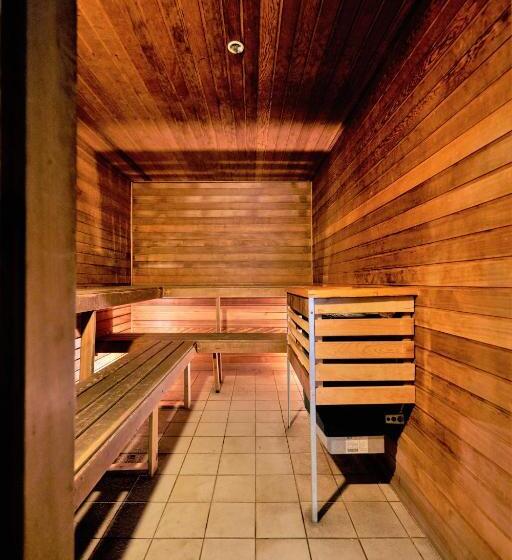 带1个卧室的顶楼公寓, Arrow On Swanston