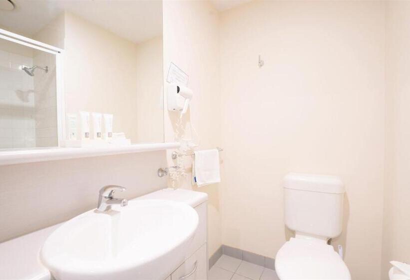1 Bedroom Penthouse Apartment, Arrow On Swanston
