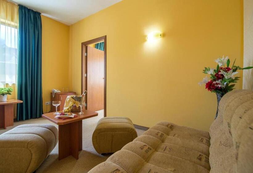 スイート(家族用), Atlant