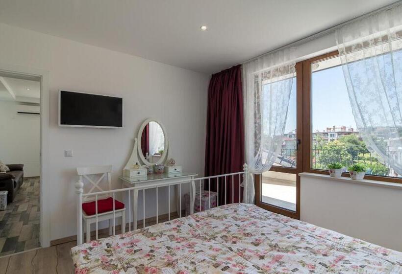 1ベッドルームのデラックスアパートメント, Atlant