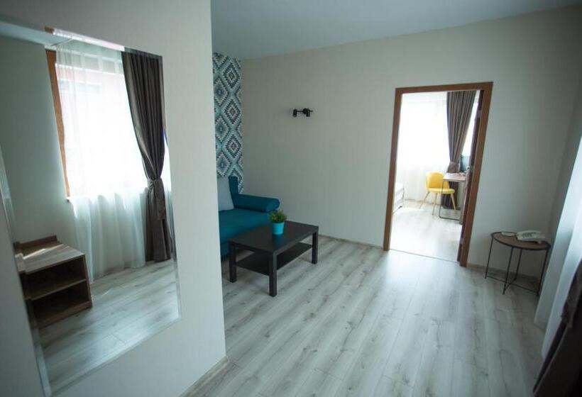 スイート(家族用), Atlant