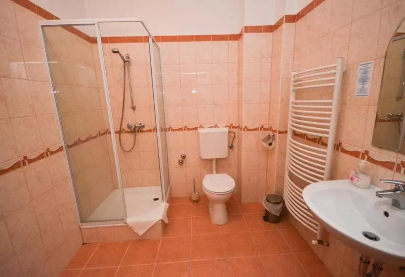 اتاق استاندارد, Broadway City Guesthouse