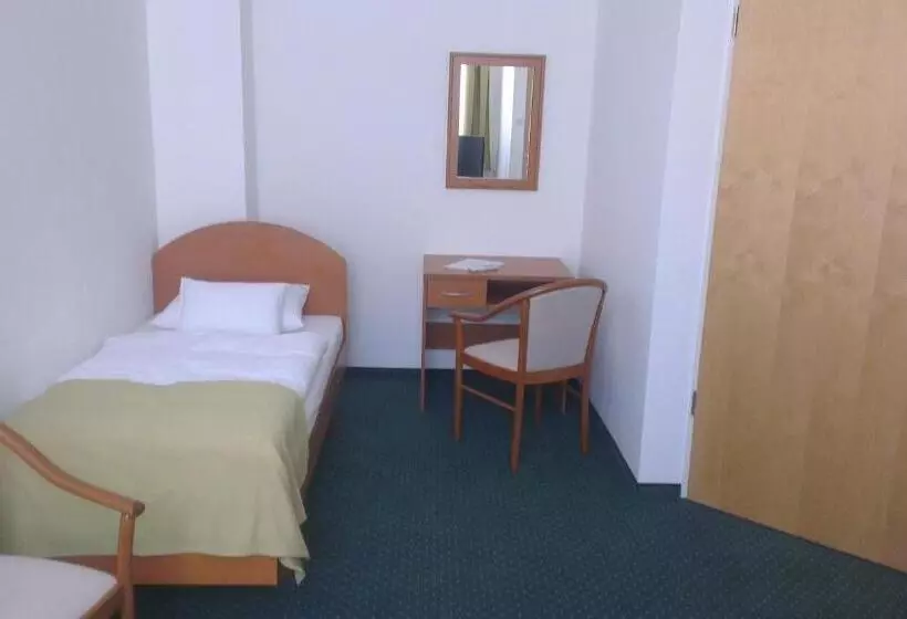 اتاق استاندارد یک نفره, Broadway City Guesthouse