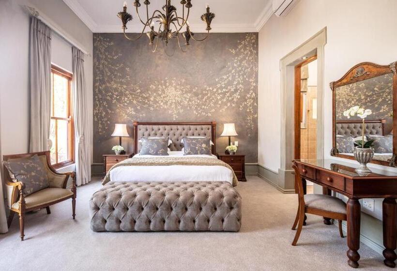 غرفة كلاسيكية, Castello Di Monte