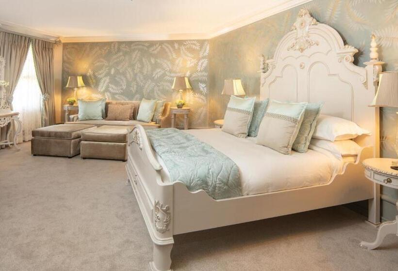 جناح, Castello Di Monte