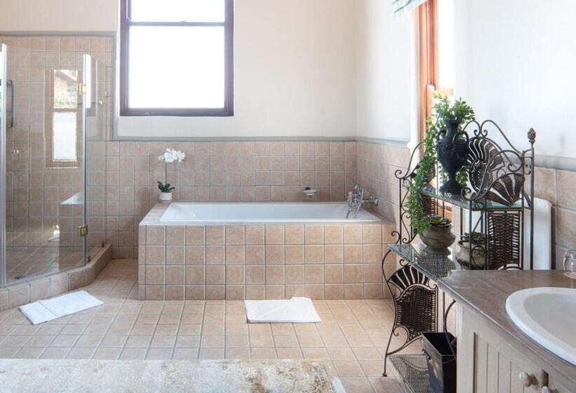 غرفة قياسية مزوَّدة بتراس, Castello Di Monte