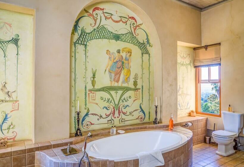 جناح رئاسى, Castello Di Monte