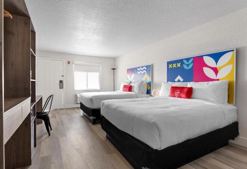 Номер Стандарт, Developer Inn Highway, A Howard Johnson By Wyndham