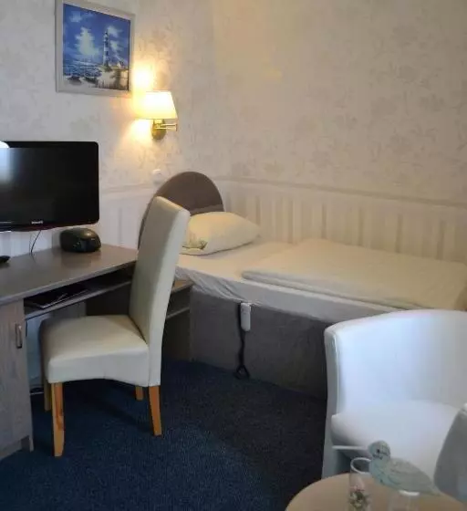 Standard Yhden Hengen Huone, Hansa