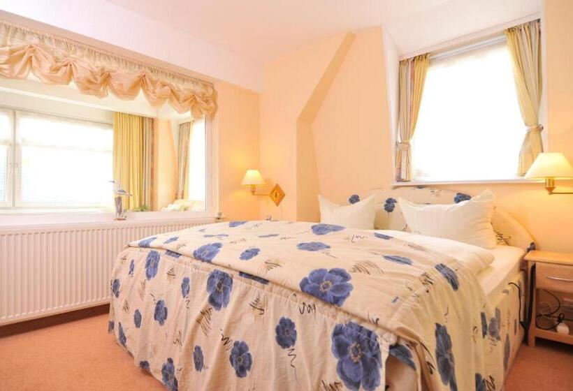 海の見えるコンフォートルーム, Hansa