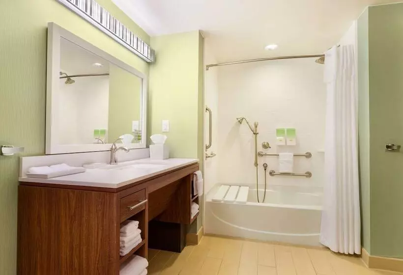身障者適用スイートルーム, Home2 Suites By Hilton Fargo, Nd