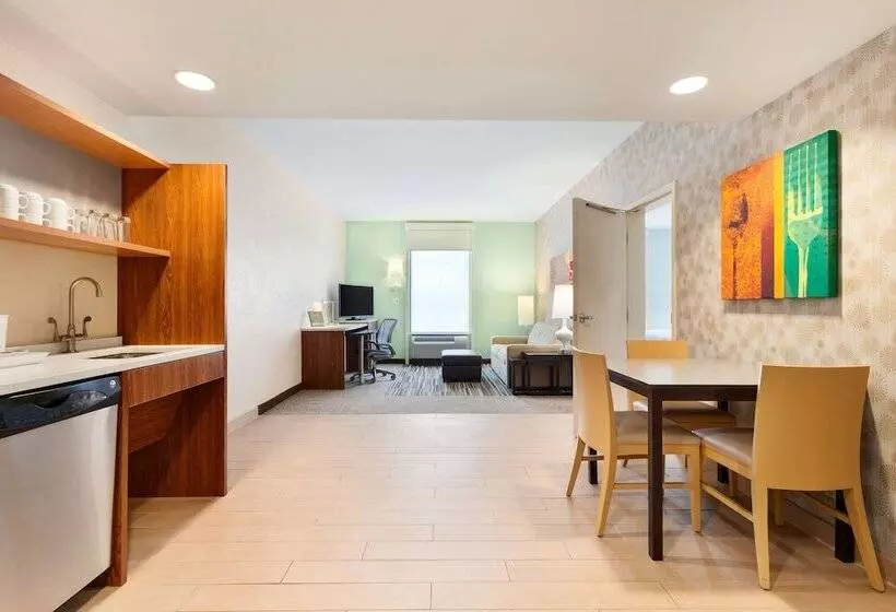 身障者適用スイートルーム, Home2 Suites By Hilton Fargo, Nd