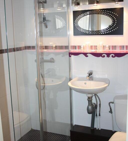 اتاق استاندارد, Hôtel République