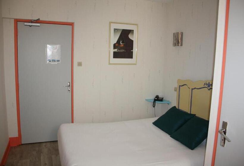 اتاق استاندارد, Hôtel République