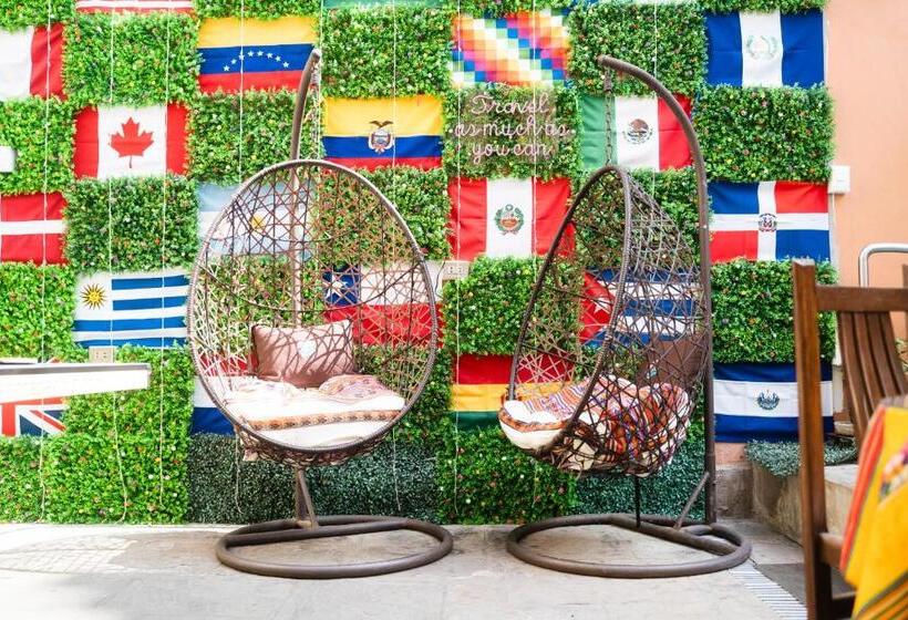 اتاق استاندارد سه نفره, Llaqta Wasi