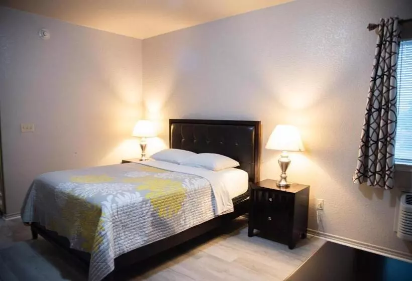 سوییت لوکس, Premium Inn And Suites