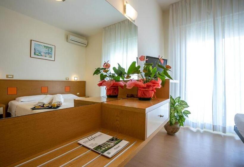 חדר סטנדרד יחיד צדדים נוף לים, Ridolfi