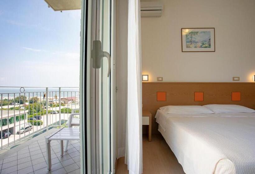 חדר סטנדרט לארבעה נוף לים, Ridolfi