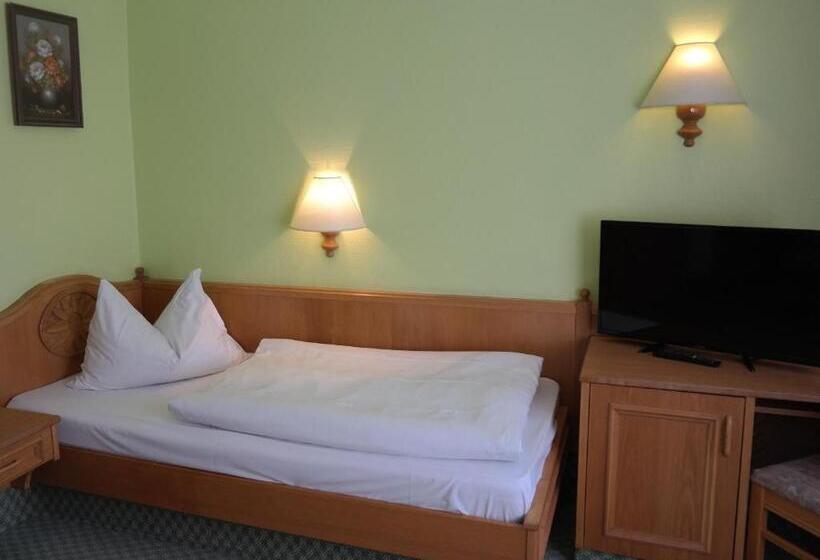 غرفة قياسية فردية, Seeschloß