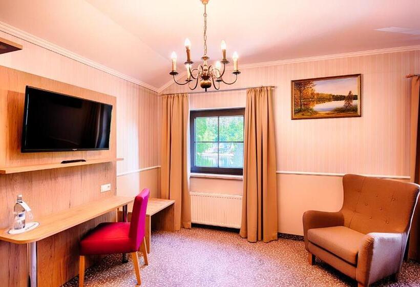 جناح, Seeschloß