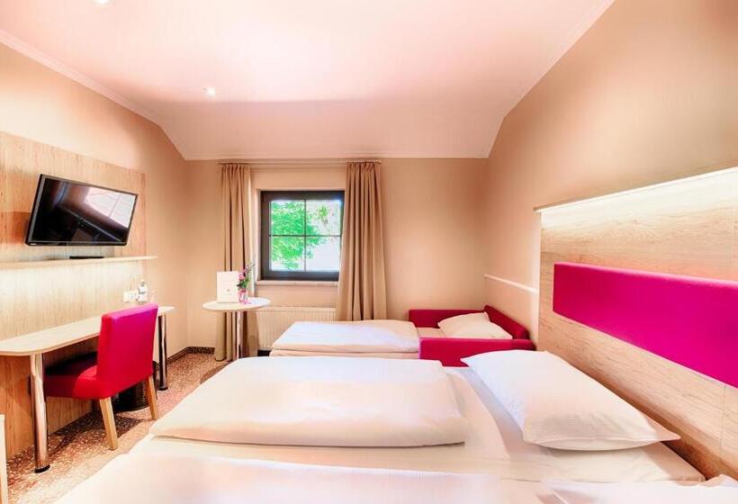 غرفة سوبيريور ثلاثية, Seeschloß